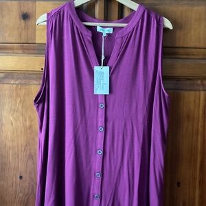 Grace & Lace fushia button down sleeveless blouse. Size XL
